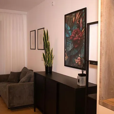 Mein Traeumchen Apartements- 3 Lila Stillvoll Und Zentral Fuer Bis Zu 4 Personen דירה *