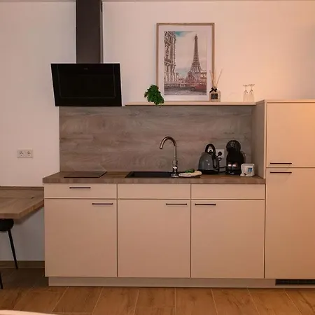 Mein Traeumchen Apartements- 3 Lila Stillvoll Und Zentral Fuer Bis Zu 4 Personen Bielefeld
