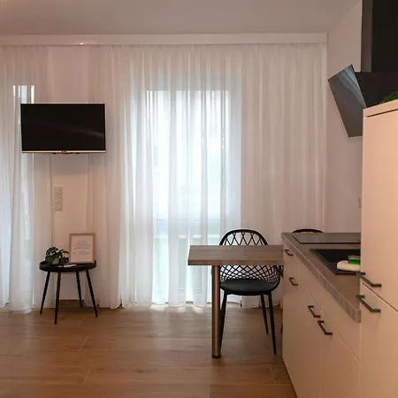 Mein Traeumchen Apartements- 3 Lila Stillvoll Und Zentral Fuer Bis Zu 4 Personen Apartment Bielefeld