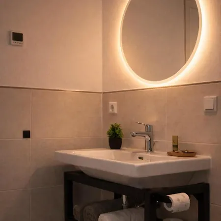 Mein Traeumchen Apartements- 3 Lila Stillvoll Und Zentral Fuer Bis Zu 4 Personen Bielefeld