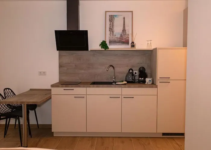 Mein Träumchen Apartements- 3 Lila Stillvoll Und Zentral Für Bis Zu 4 Personen Bielefeld
