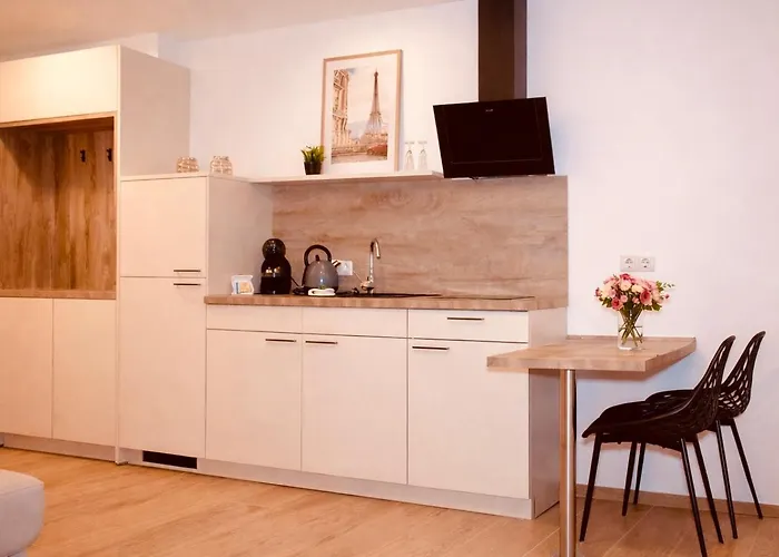 Mein Träumchen Apartements- 3 Lila Stillvoll Und Zentral Für Bis Zu 4 Personen Bielefeld